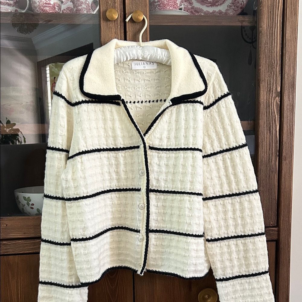 Black and Cream Chunky Knit Cardigan Sweater Size L